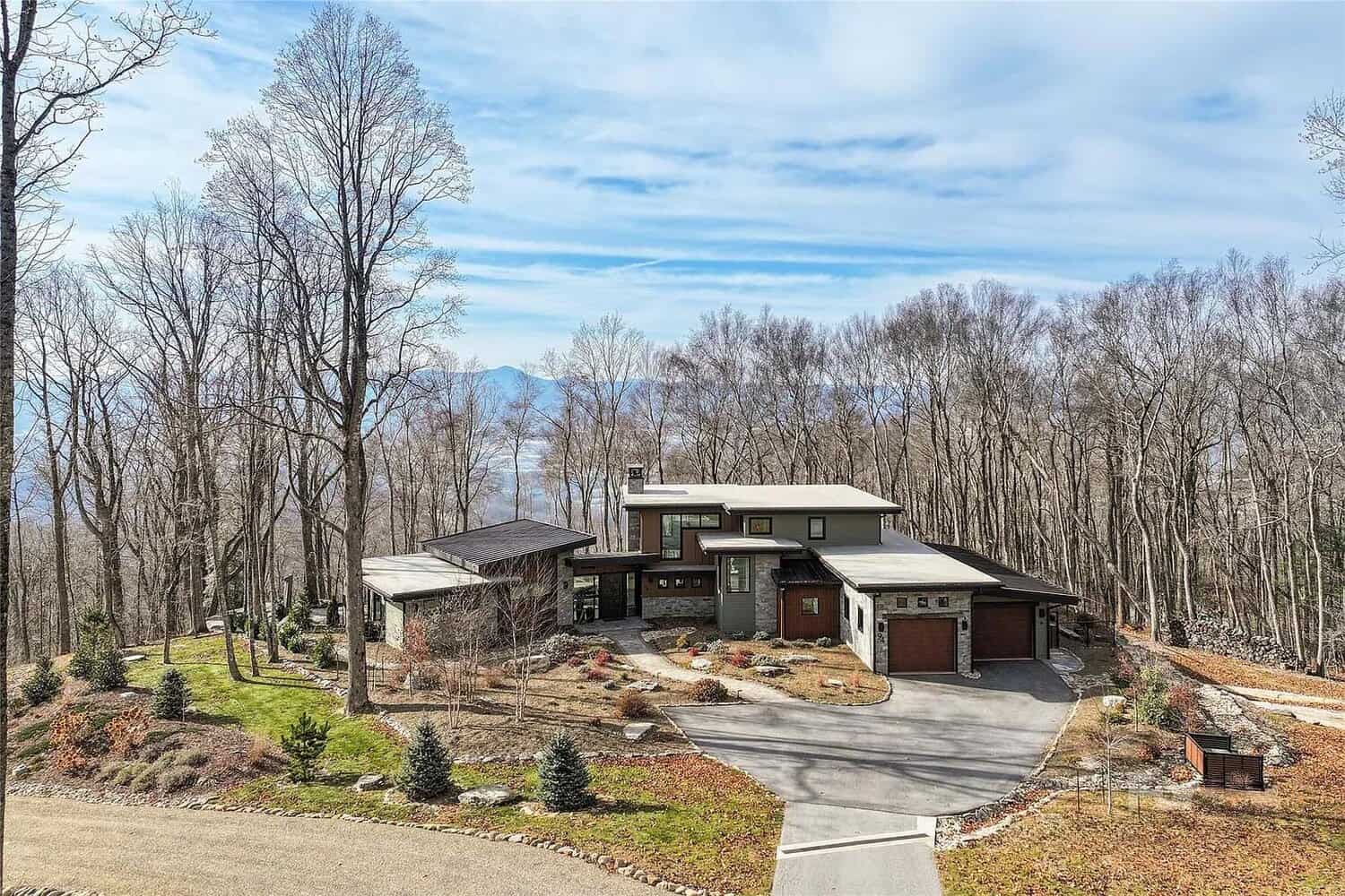 modern prairie style mountain house exterior