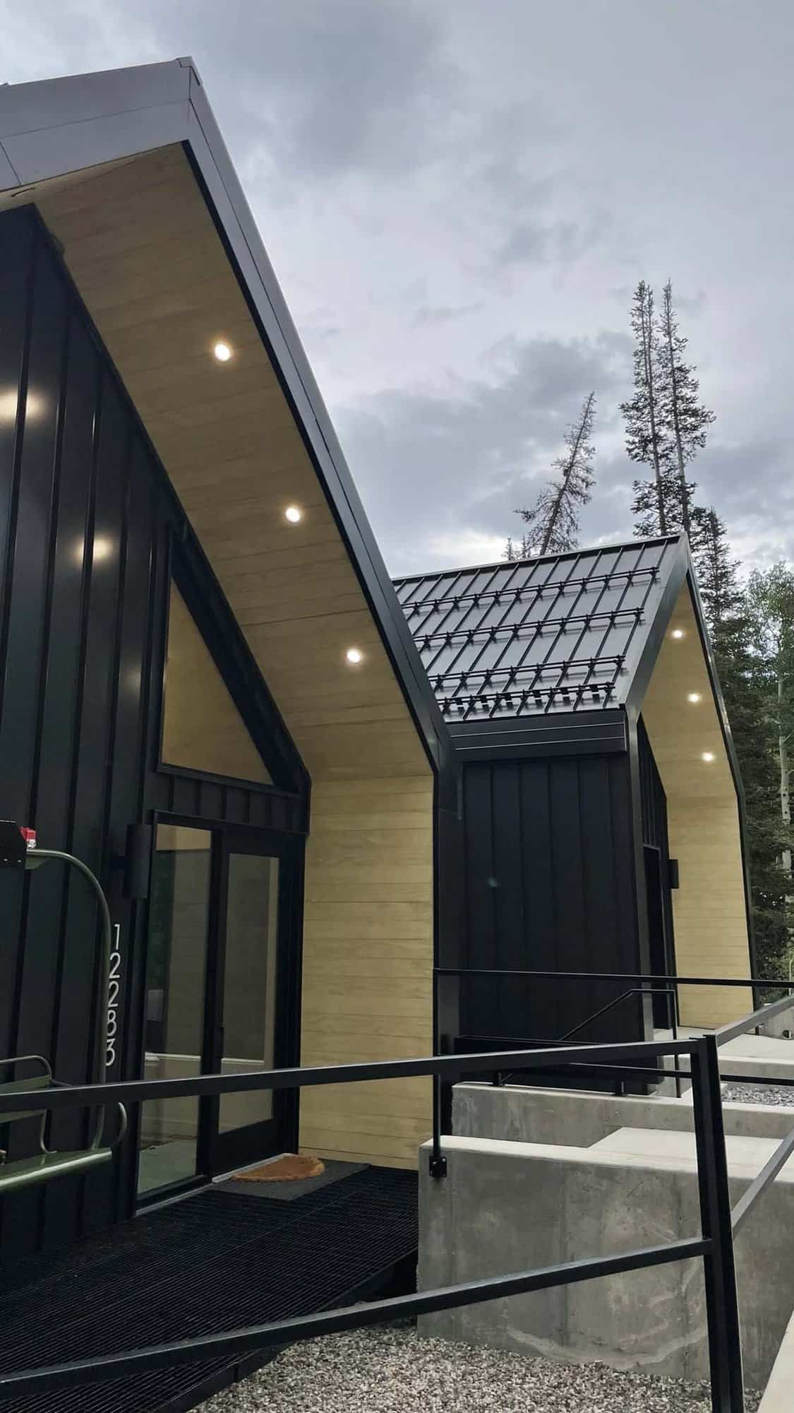 modern scandinavian mountain cabin exterior