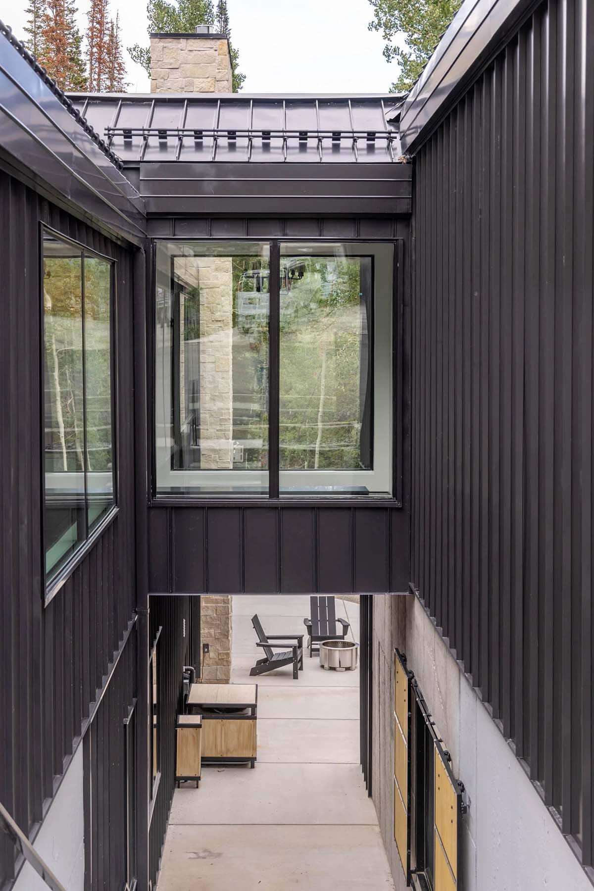 modern scandinavian mountain cabin exterior