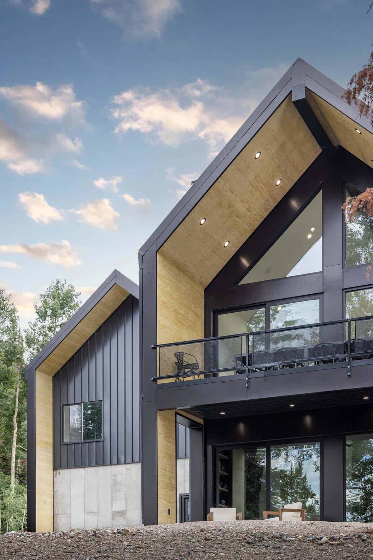 modern scandinavian mountain cabin exterior