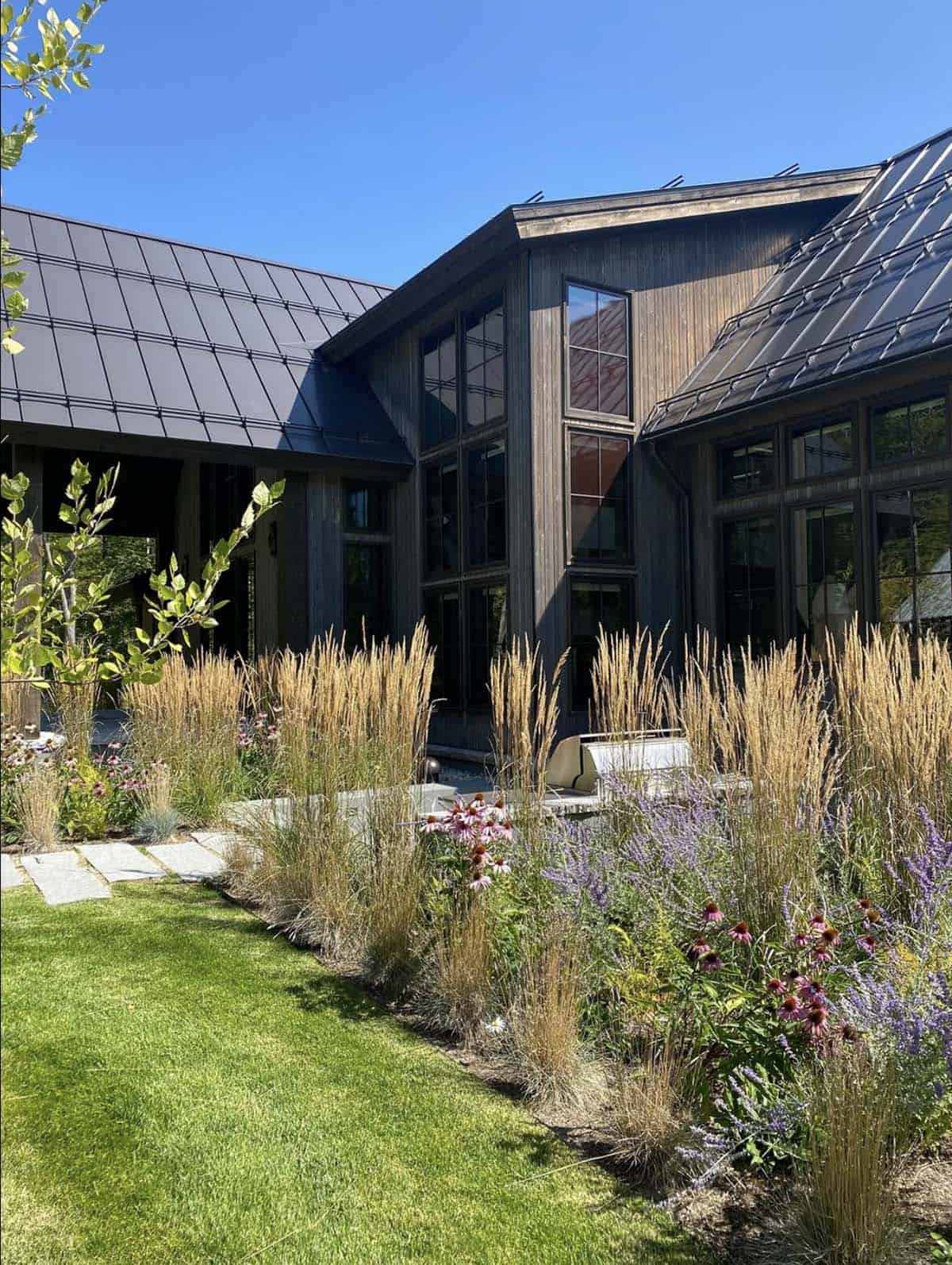 mountain ski home exterior landscape