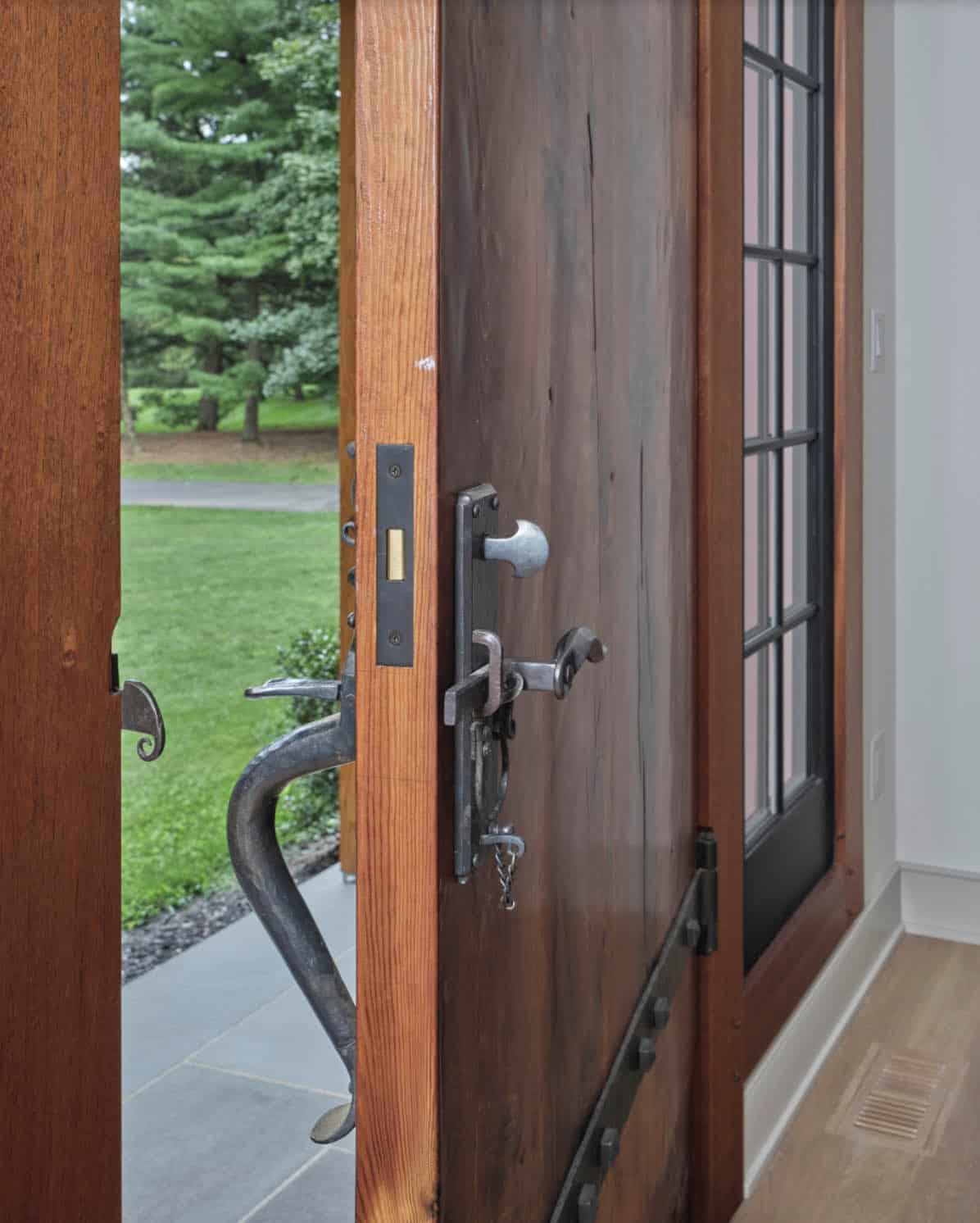 farmhouse home entry door detail