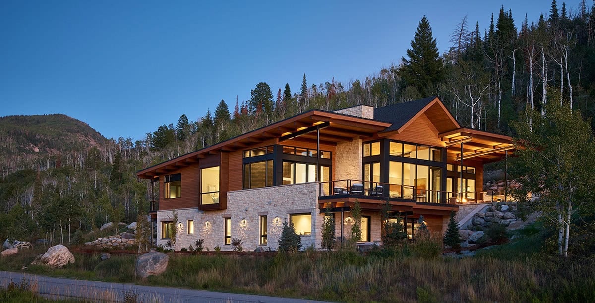 modern mountain home exterior