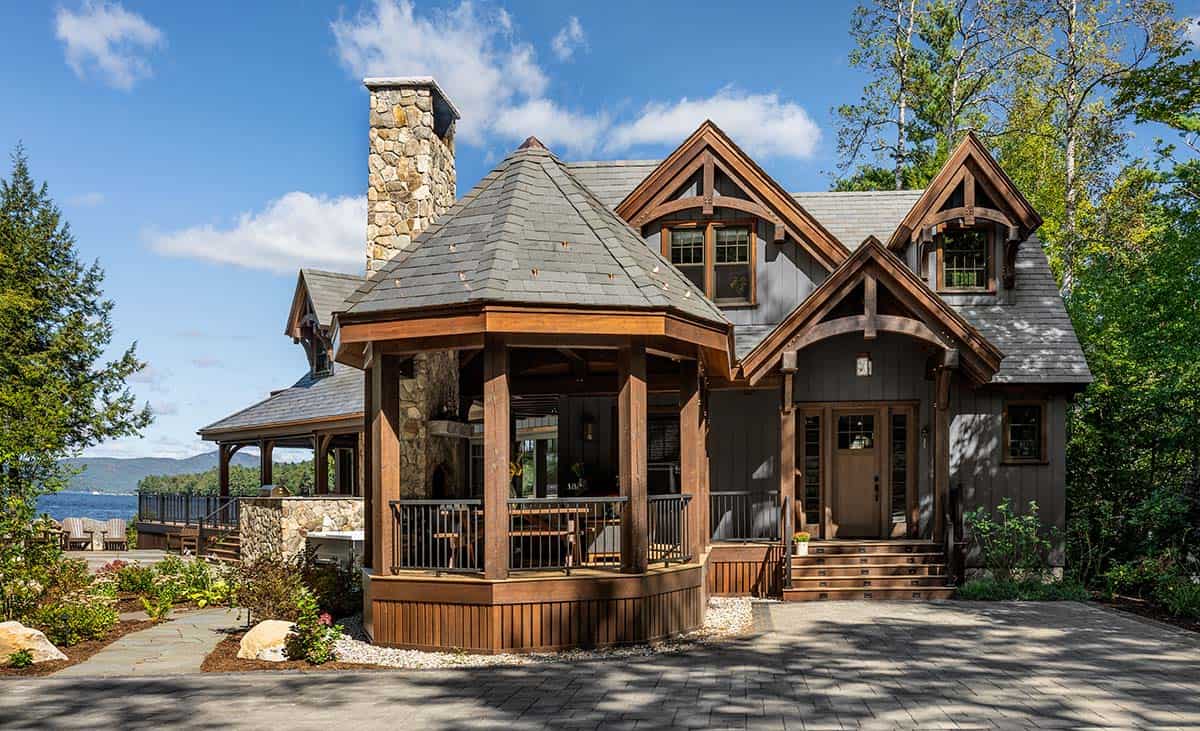 timber frame home exterior