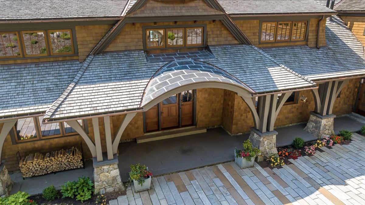 traditiional lake house exterior