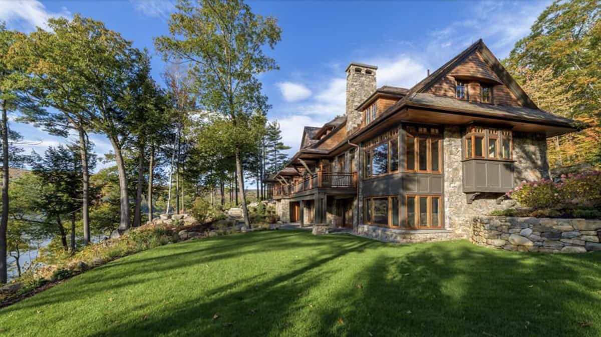 traditiional lake house exterior