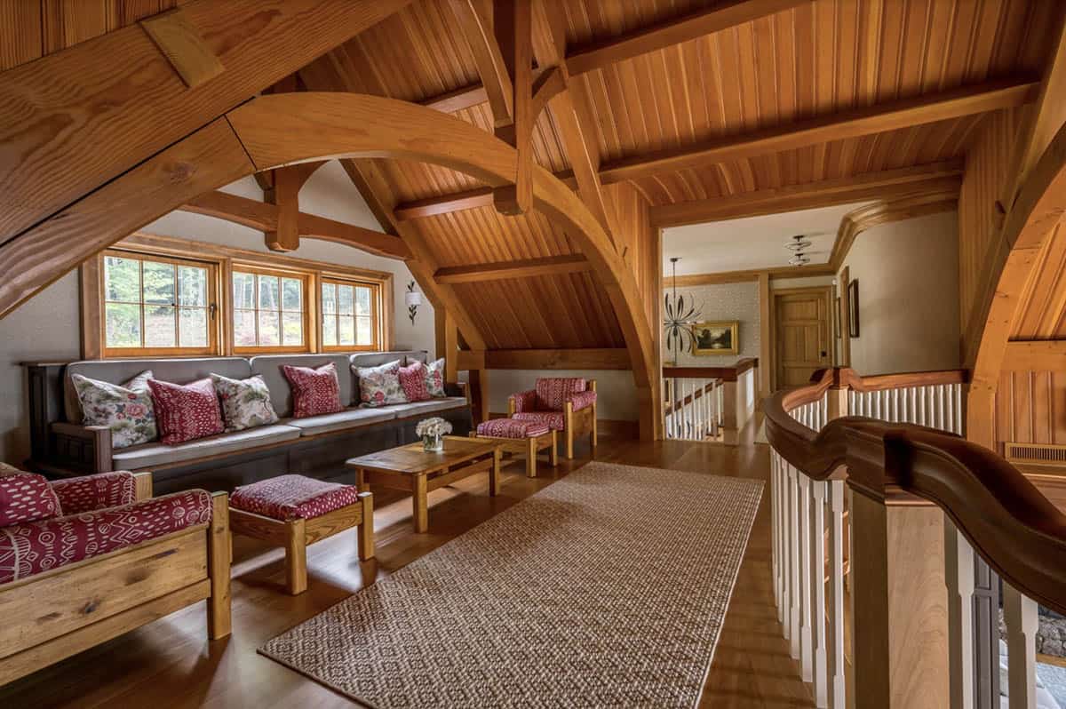 traditiional style balcony