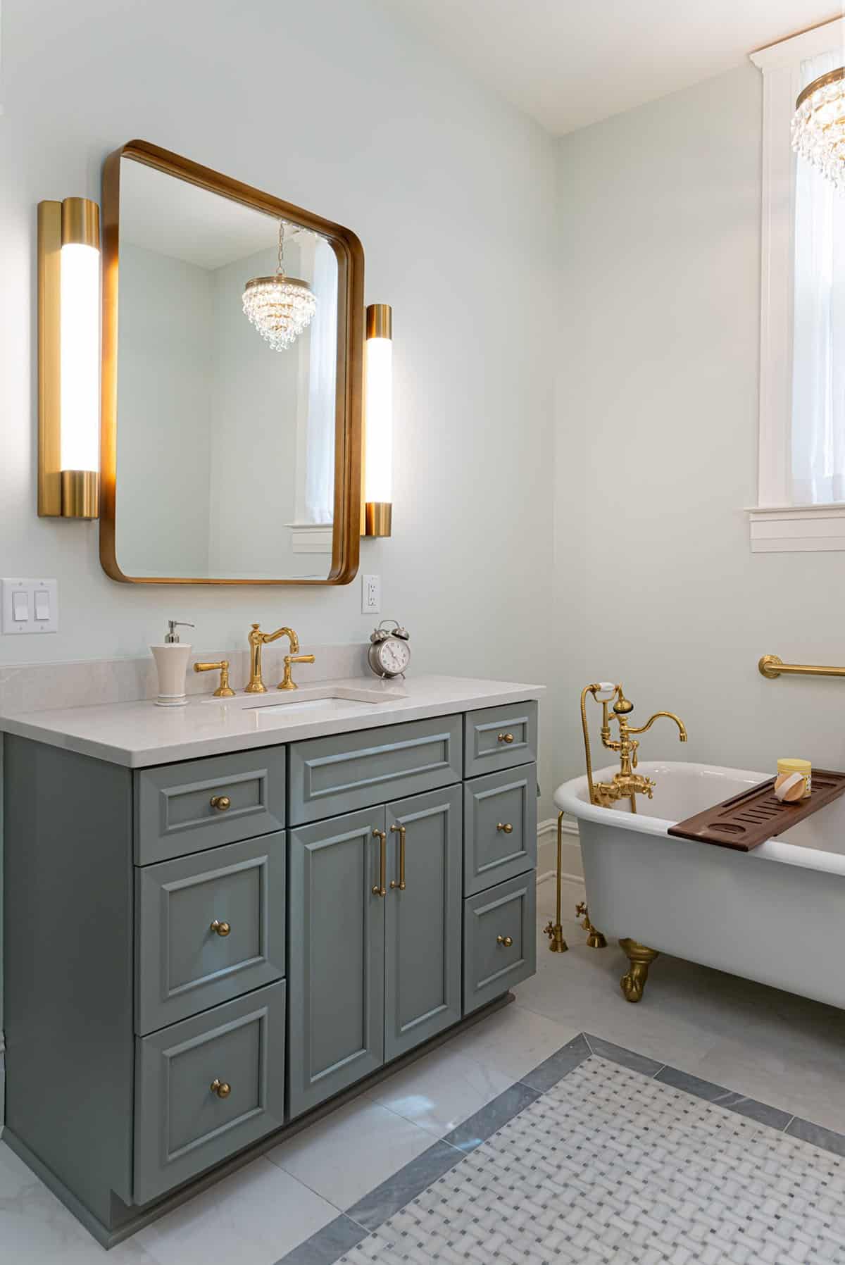 farmhouse style bathroom