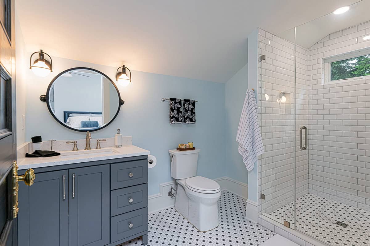 farmhouse style bathroom