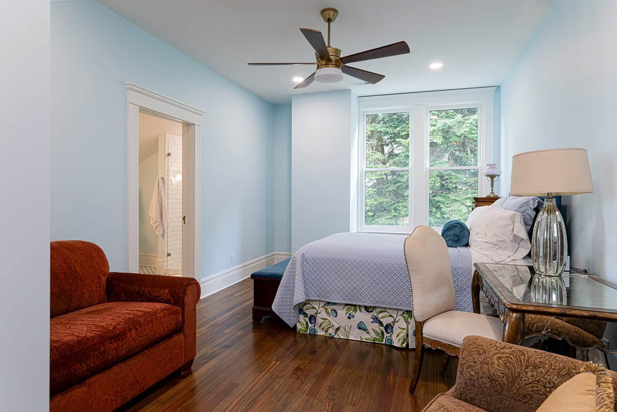 farmhouse style bedroom