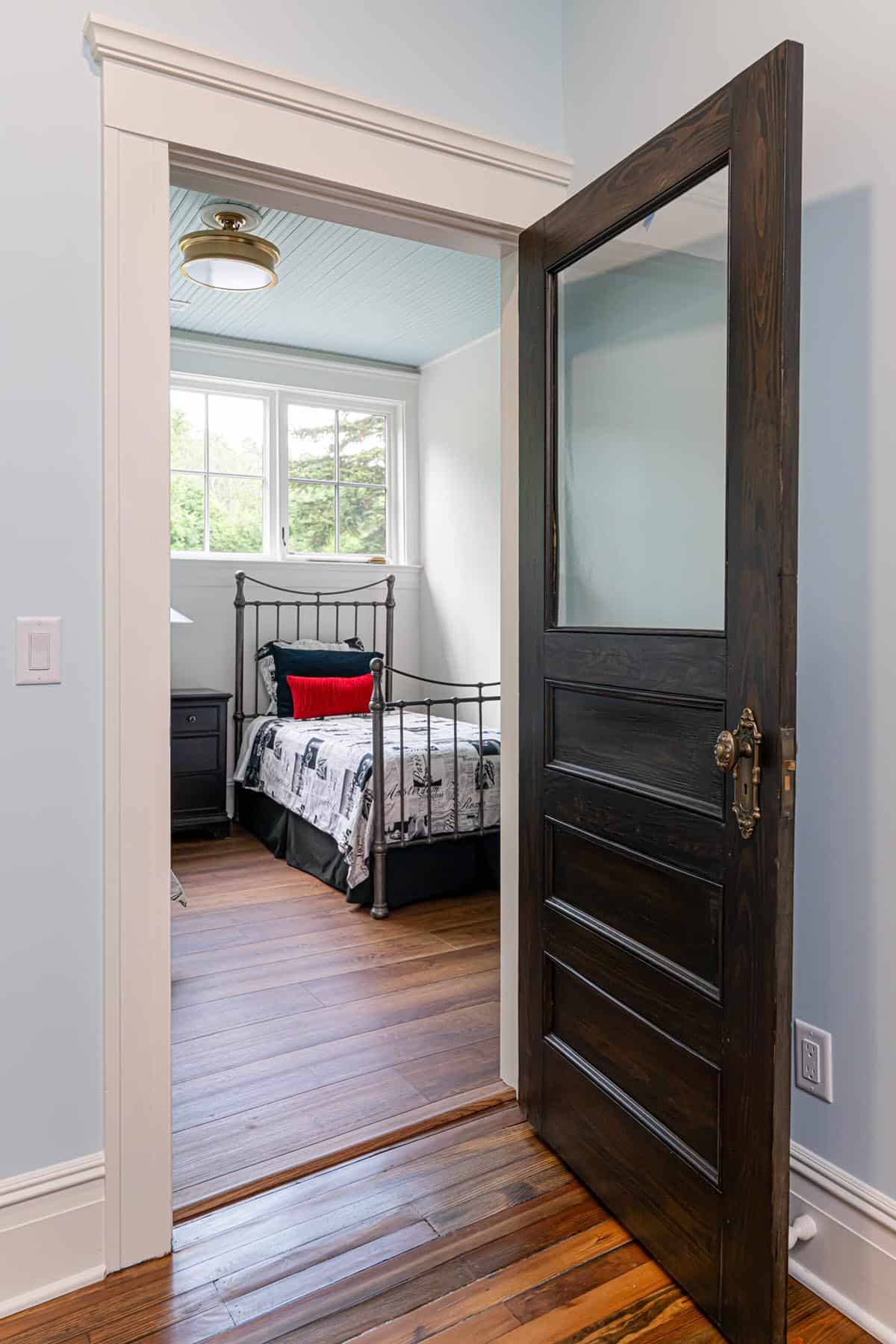 farmhouse style kids bedroom entry