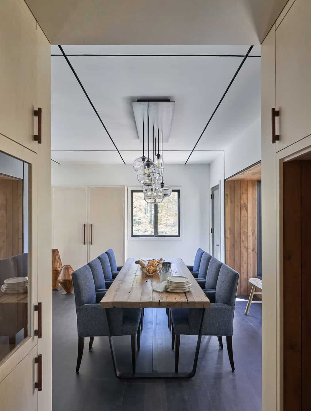 rustic modern dining room