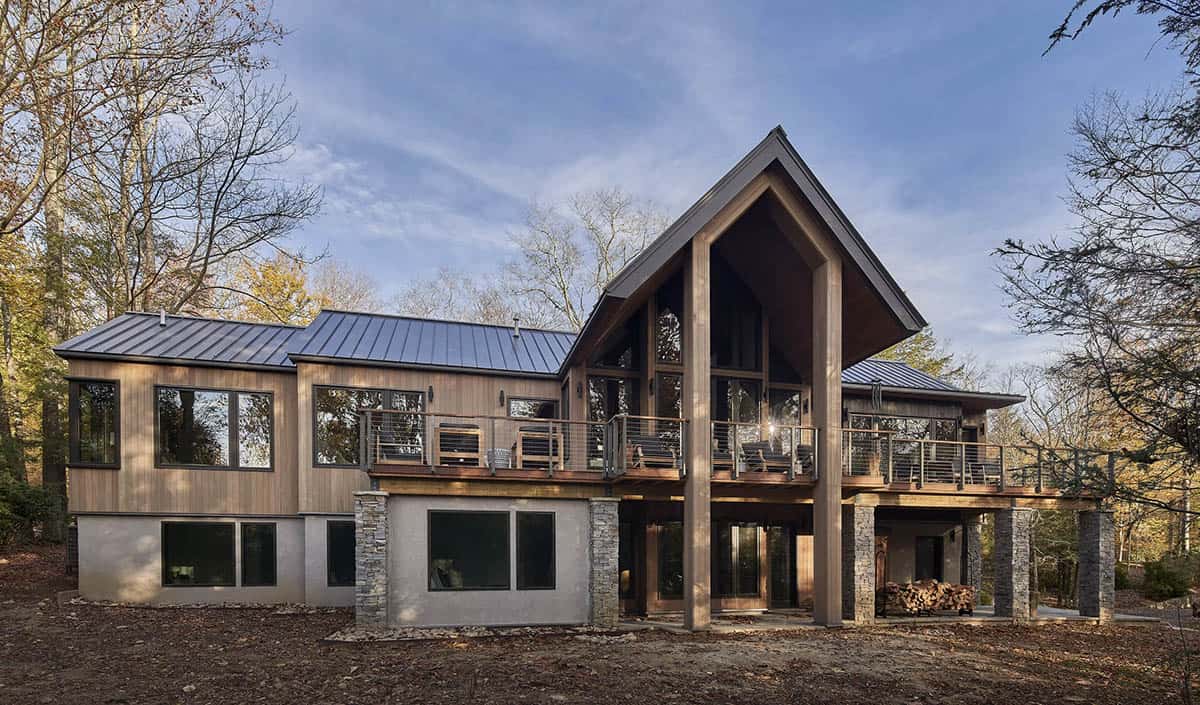 rustic modern mountain home exterior