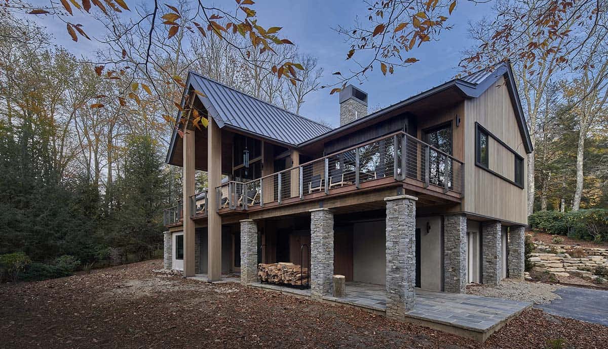 rustic modern mountain home exterior