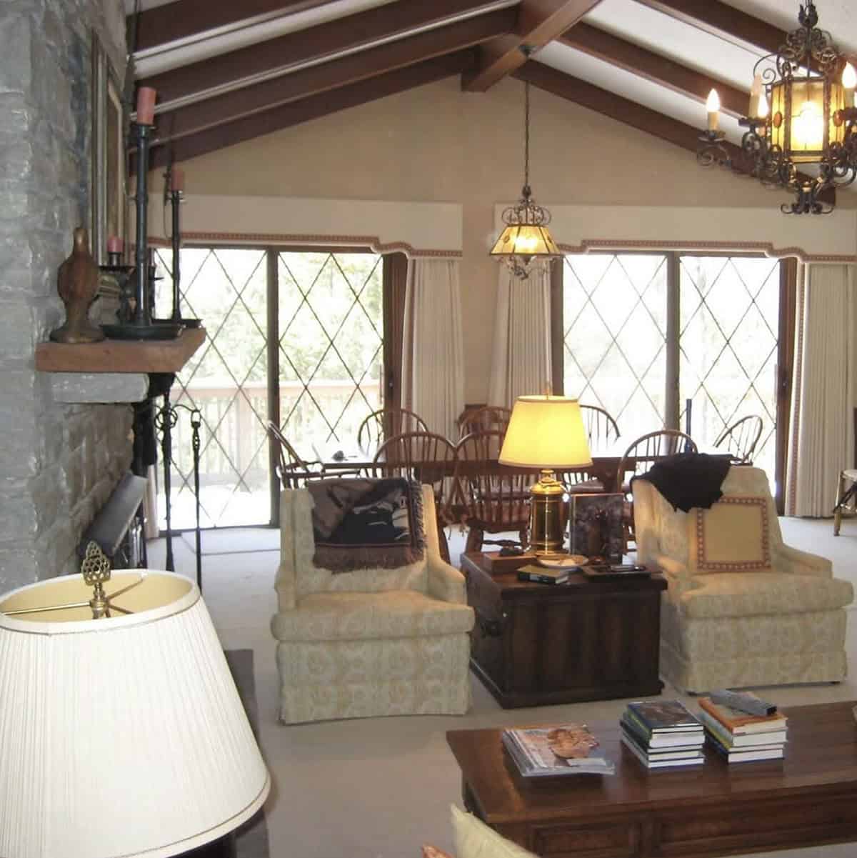 mountain modern living room before the remodel
