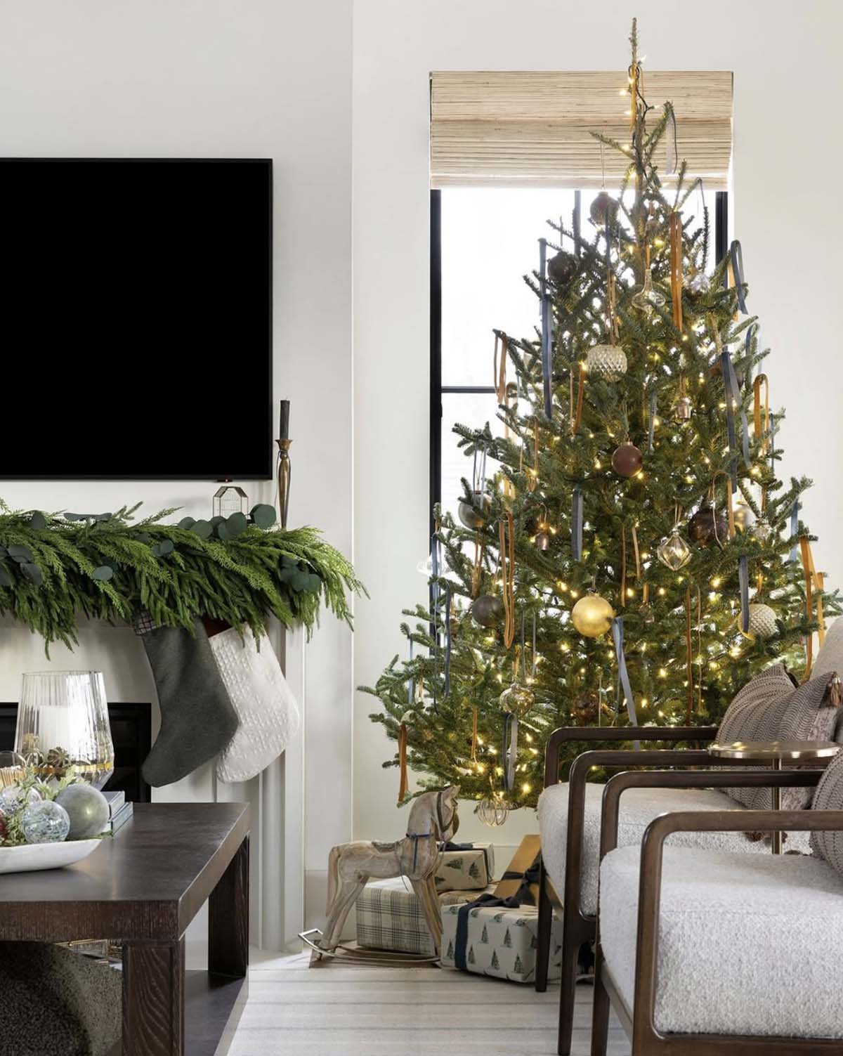 contemporary living room decorated for christmas