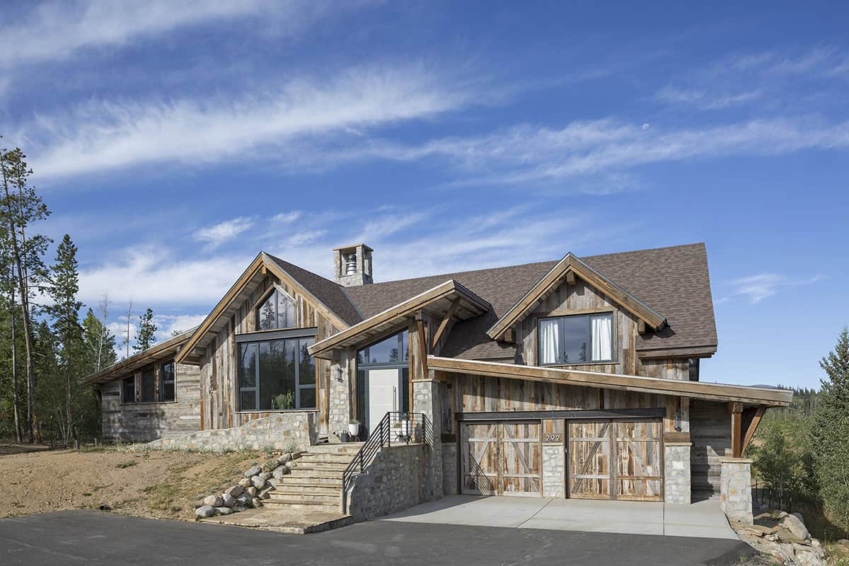 rustic mountain house exterior