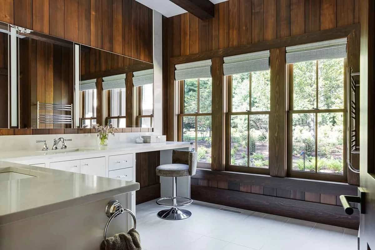 contemporary bathroom