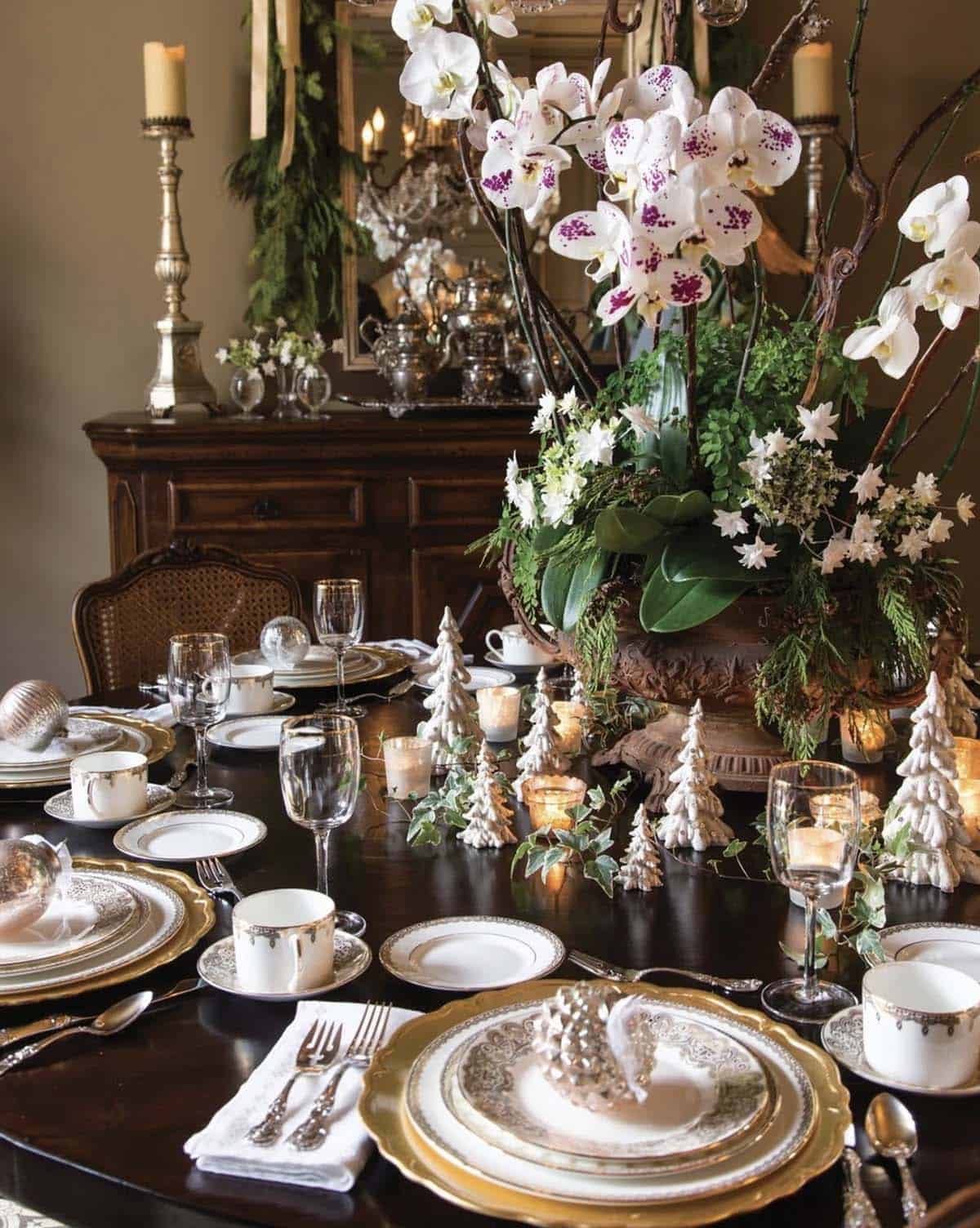 elegant christmas dining table setting