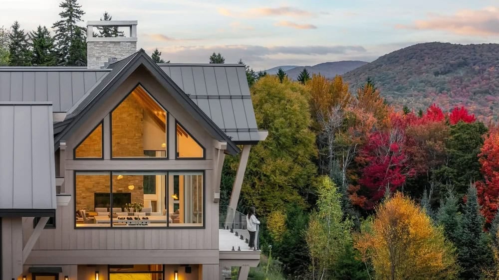 mountain modern house exterior