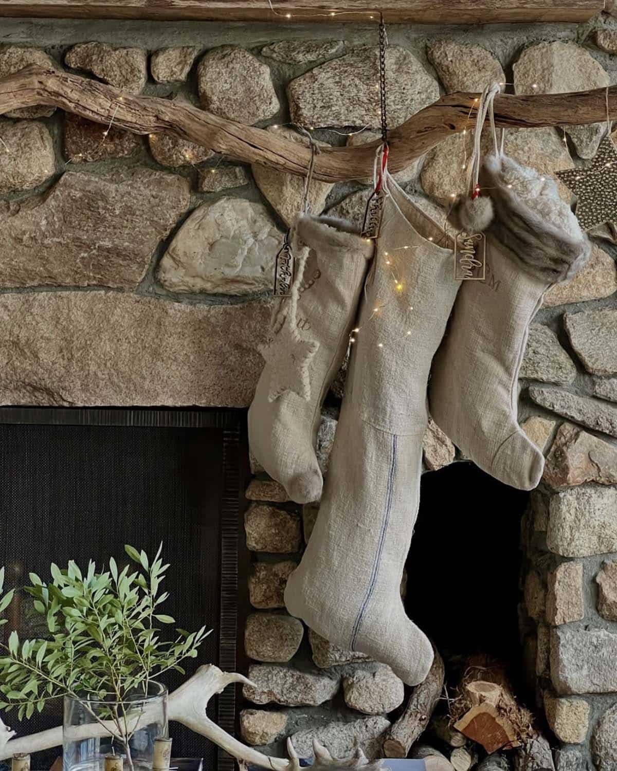fireplace with christmas stockings