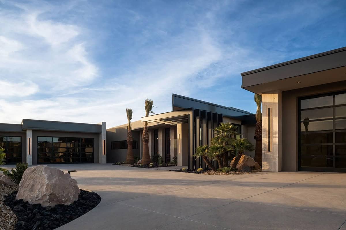 modern desert home exterior