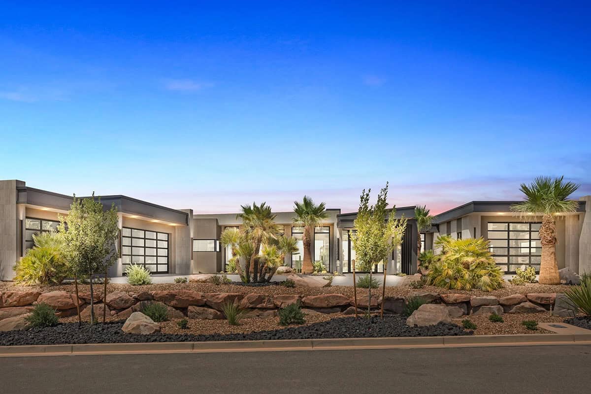 modern desert home exterior