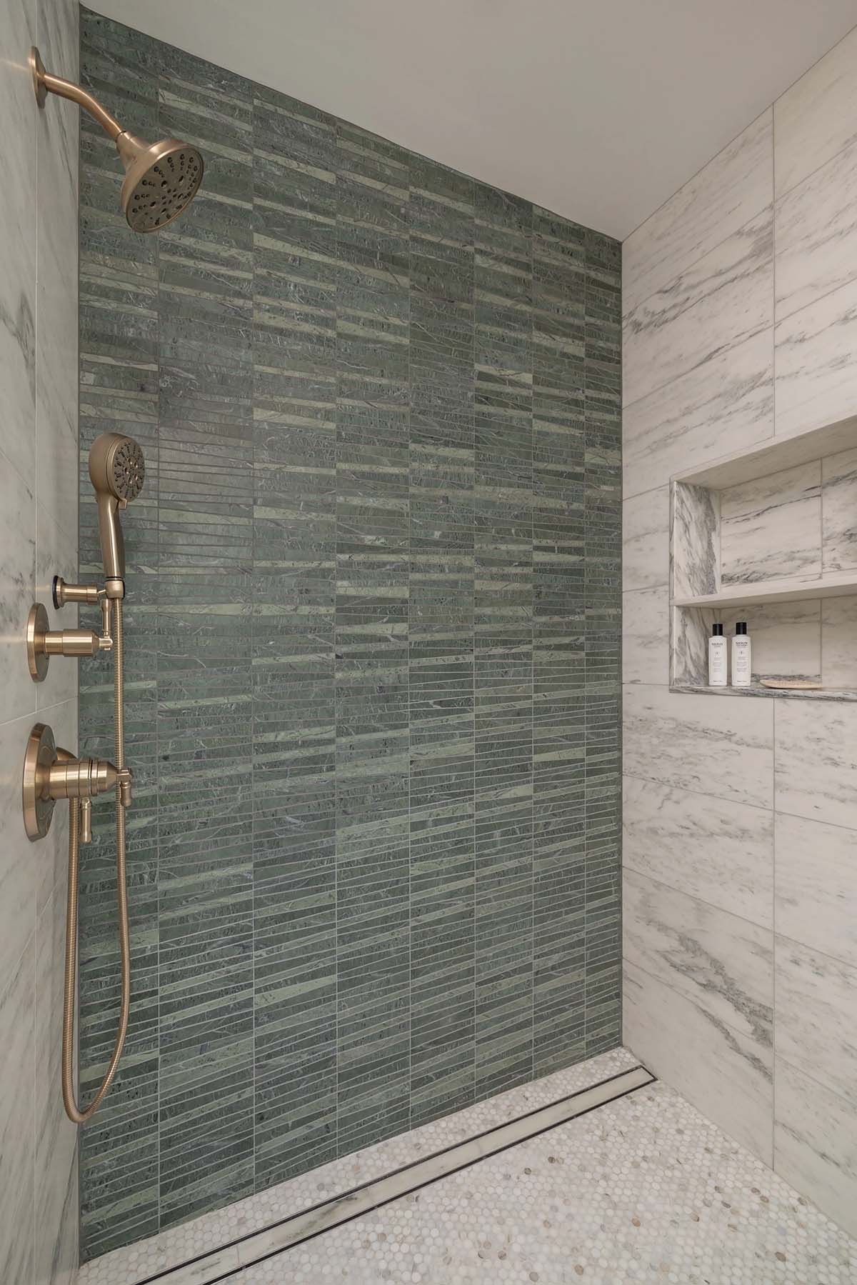 modern mountain style bathroom shower