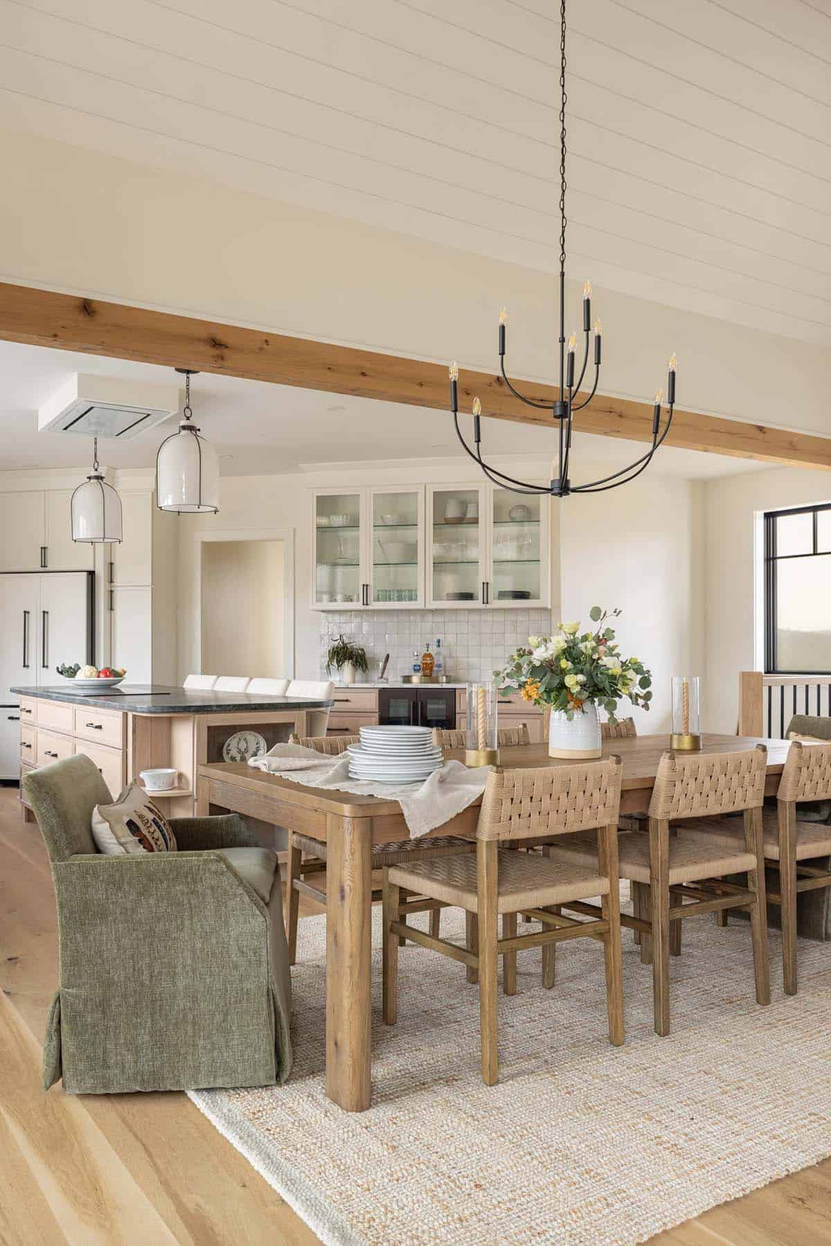 modern mountain style dining room