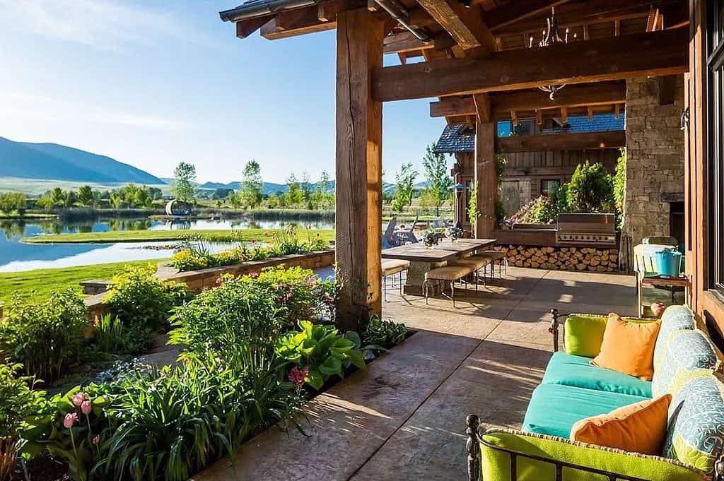 modern rustic mountain home exterior patio