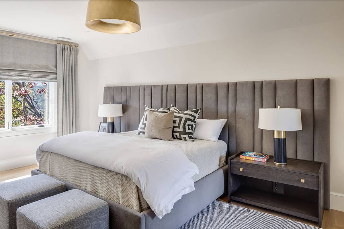 contemporary bedroom