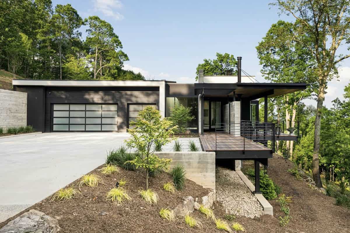 mountain modern home exterior