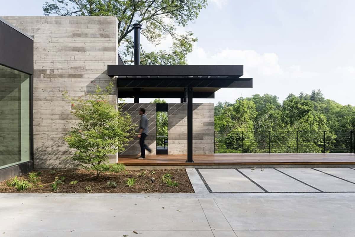 mountain modern home exterior entry