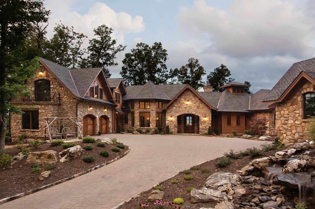 mountain rustic home exterior 