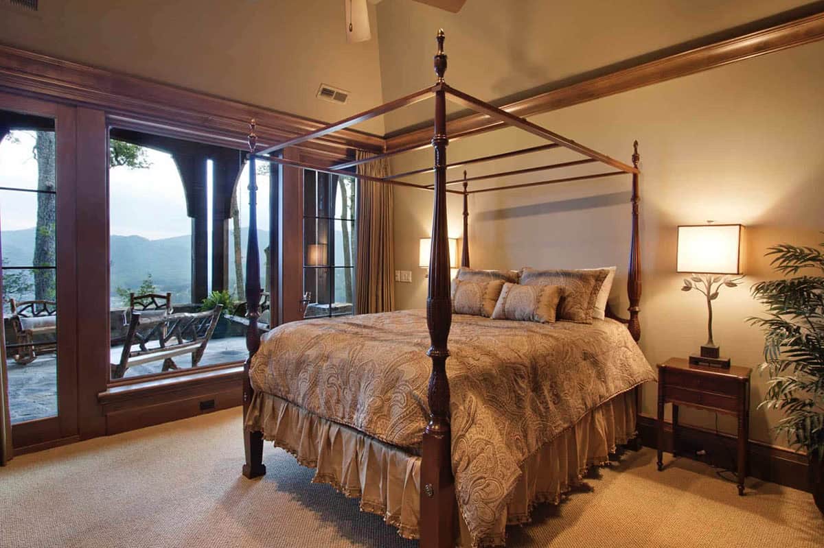 mountain rustic bedroom