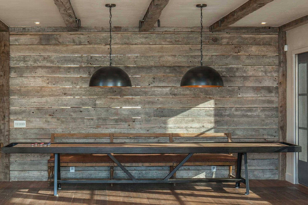modern rustic dining room 