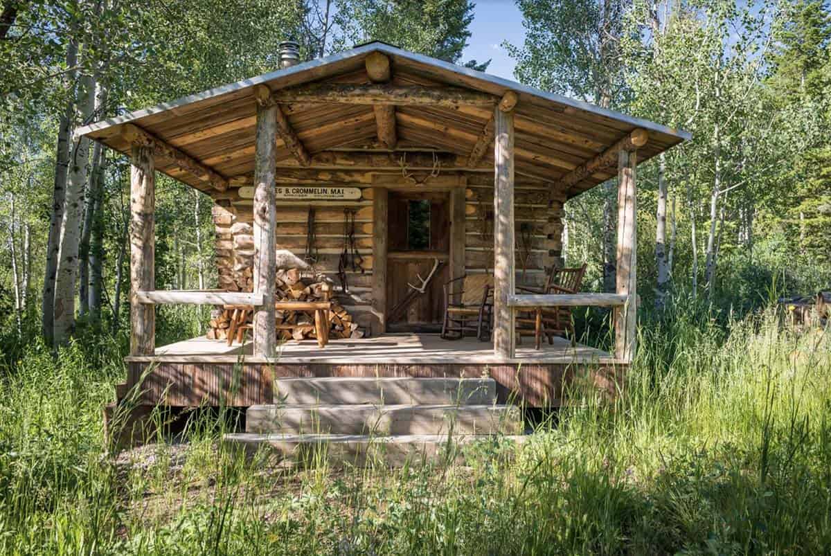 rustic guest cabin exterior entry