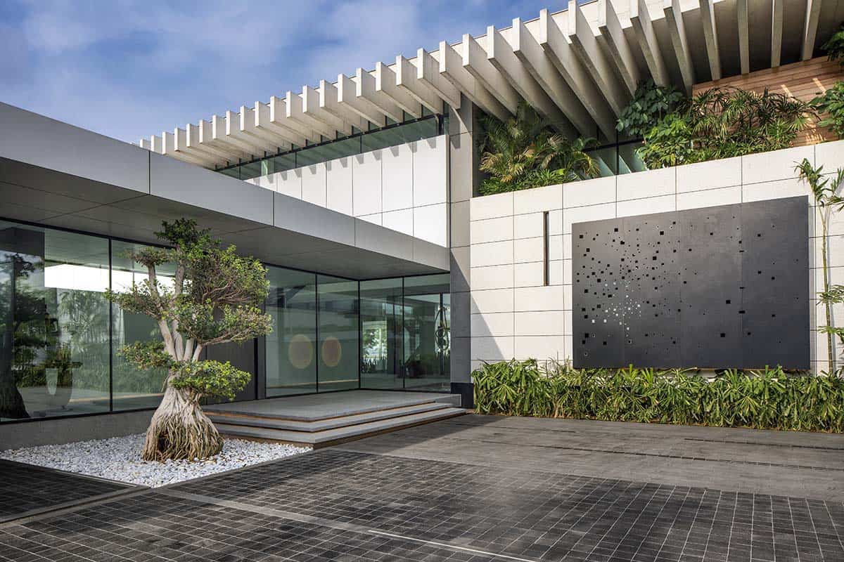 modern waterfront home exterior