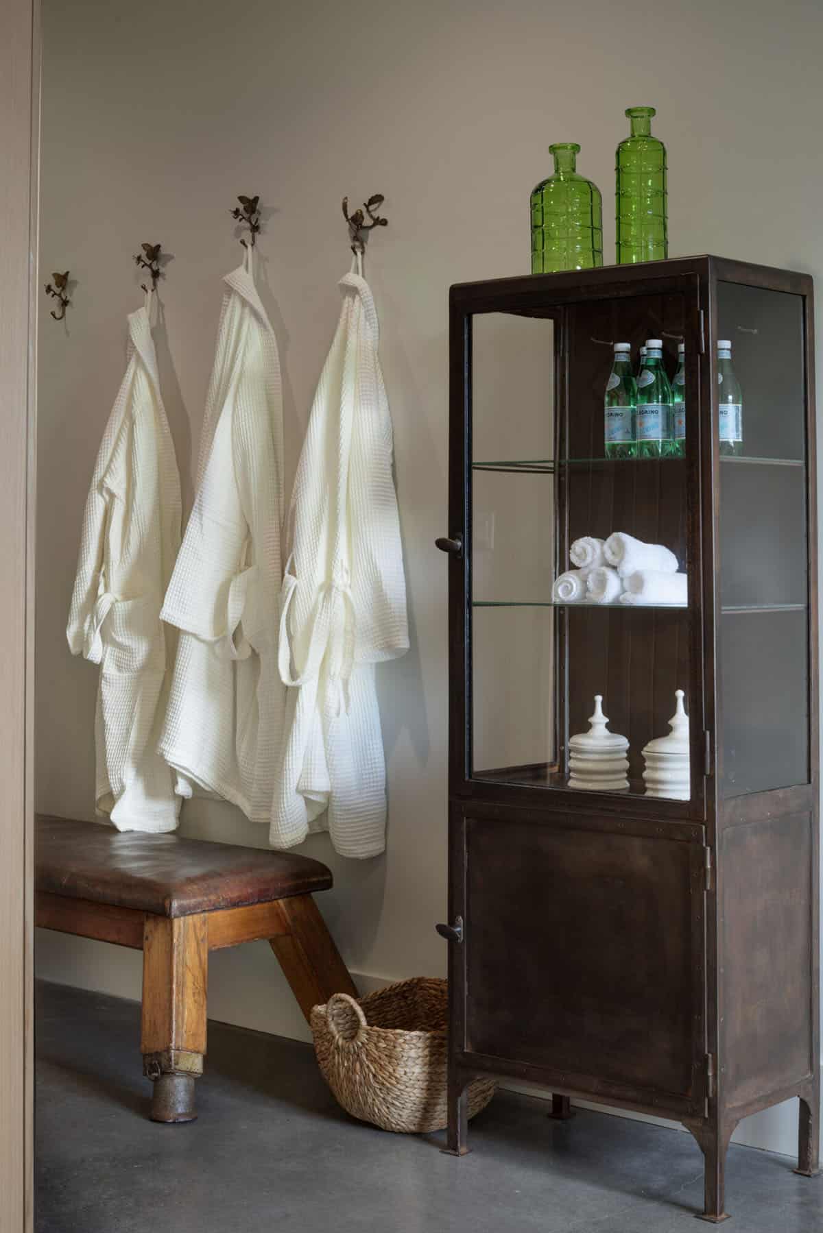 mountain farmhouse style bathroom