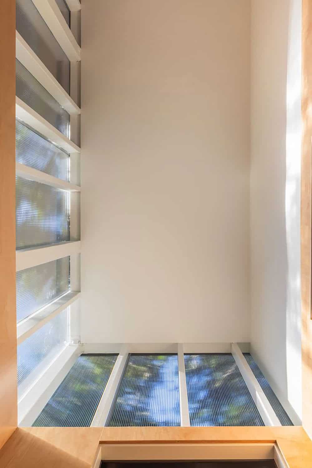 backyard home office ceiling detail