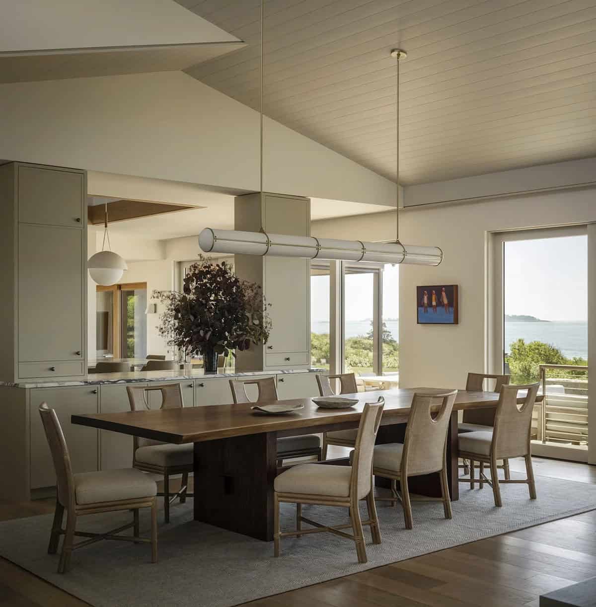 beach style dining room