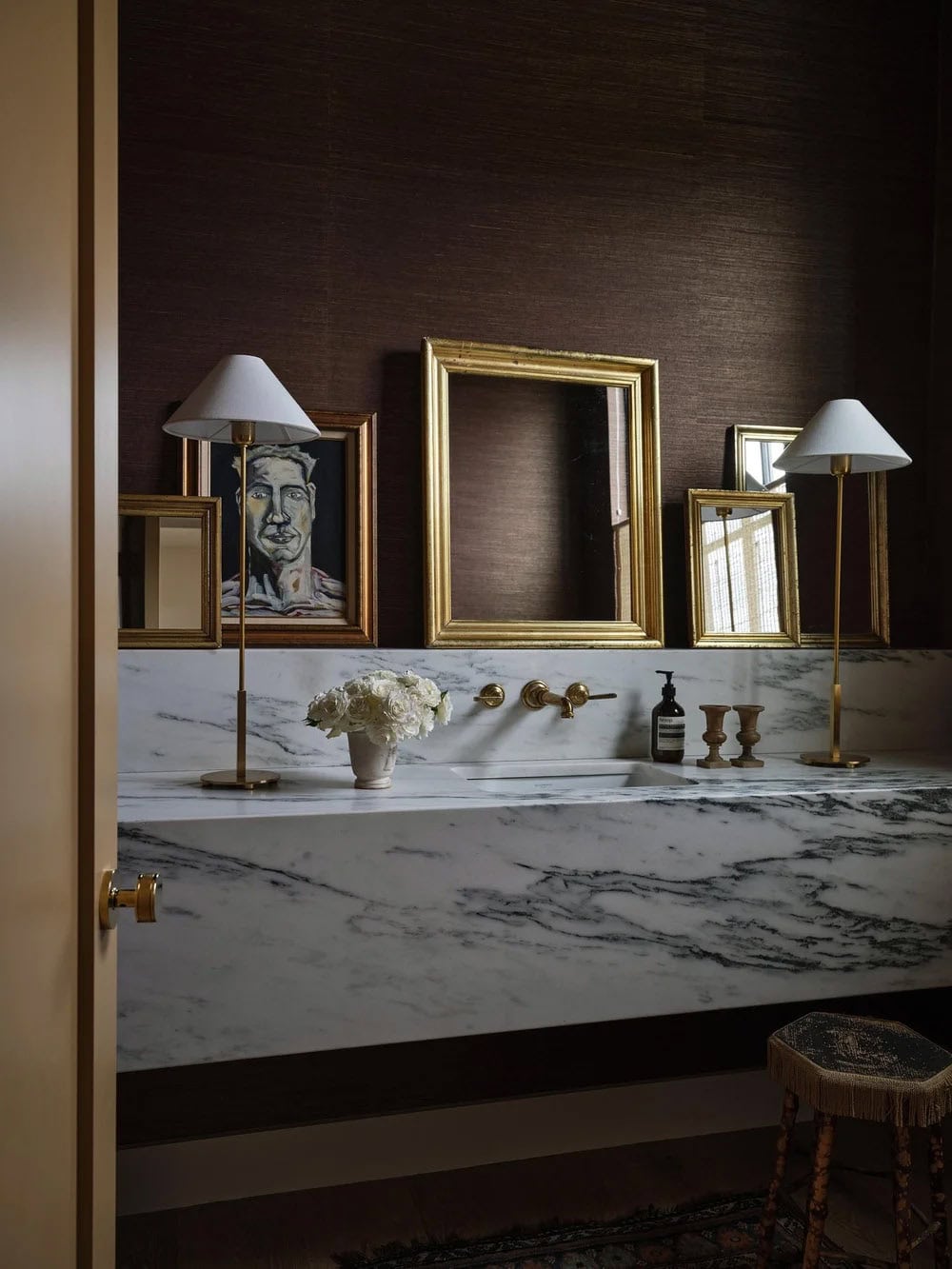 contemporary farmhouse bathroom