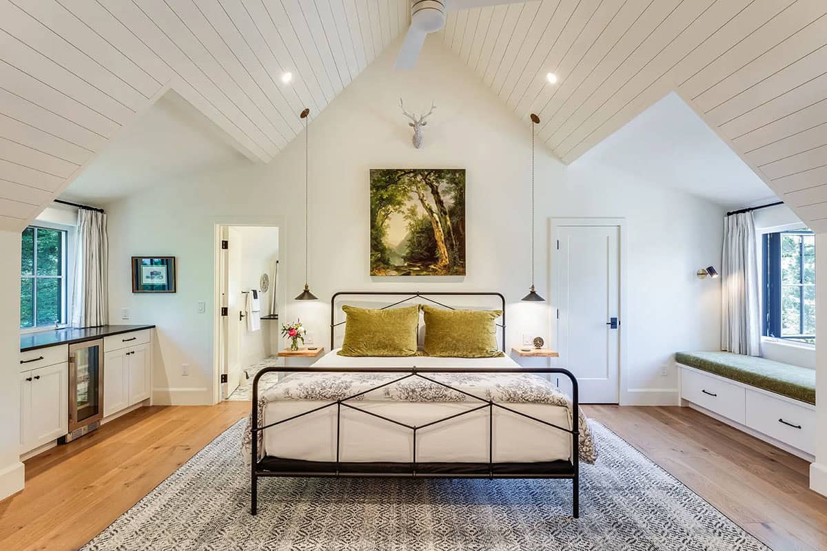 contemporary bedroom