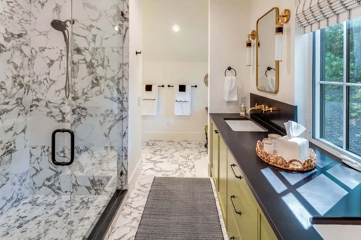 contemporary bathroom 