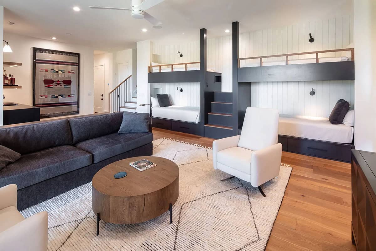 contemporary bunk bedroom