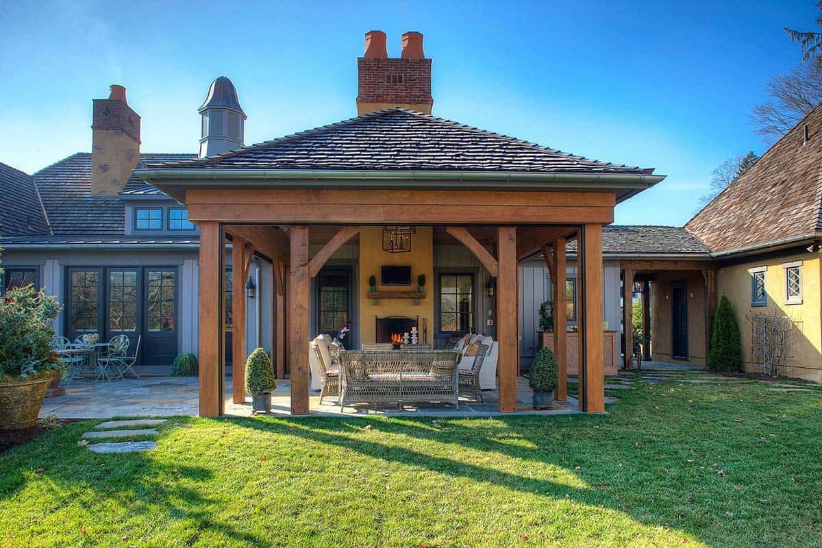 French Country Cottage Patio