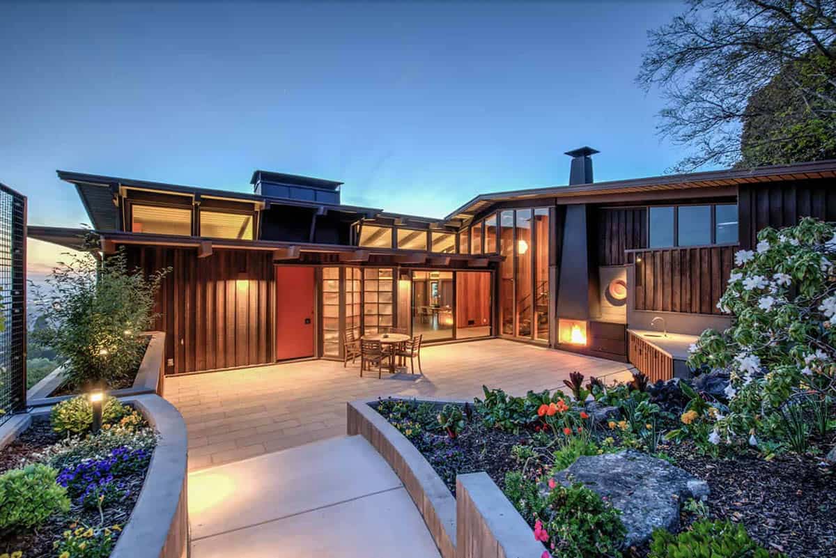 midcentury modern home exterior