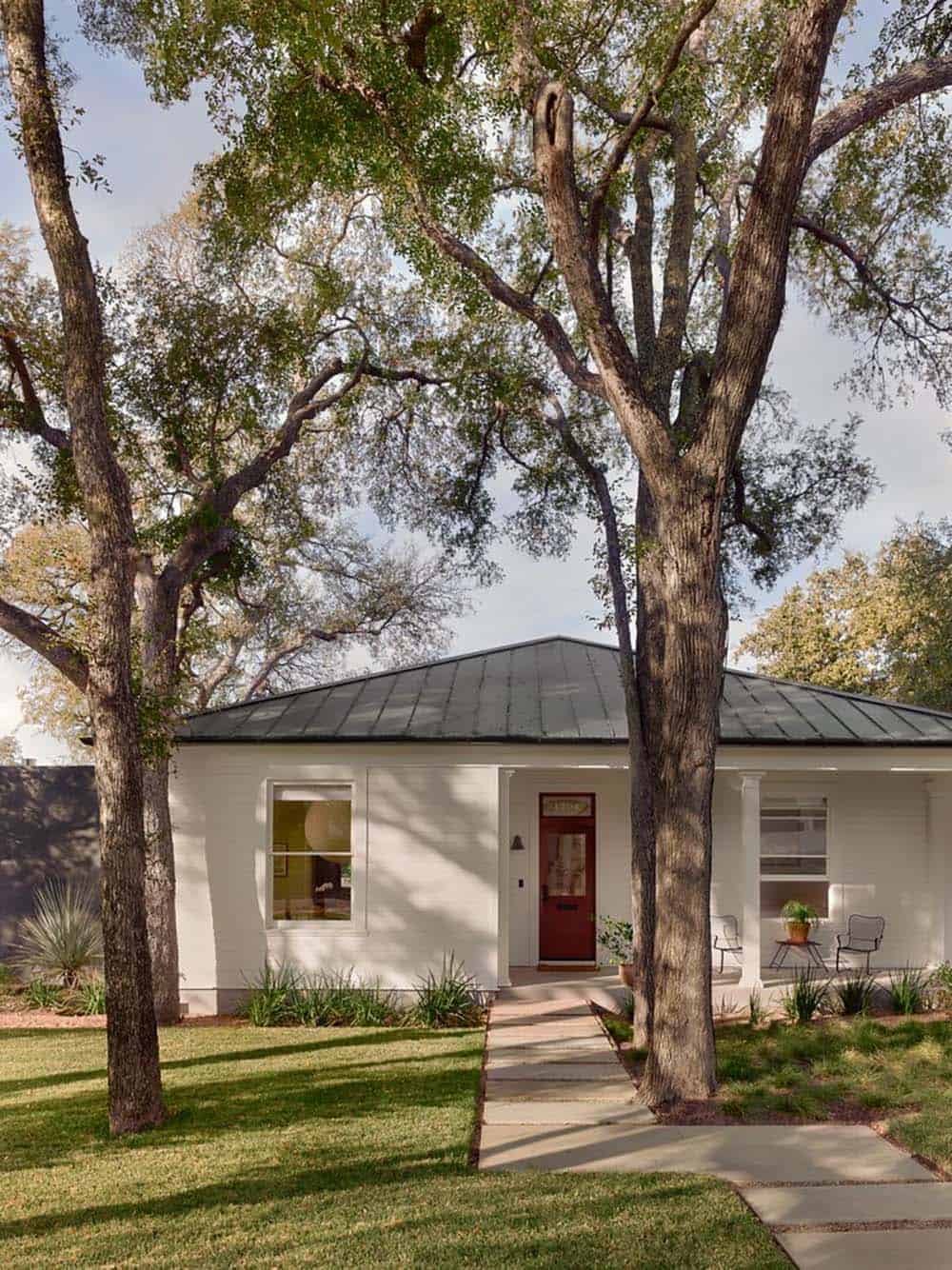 victorian bungalow exterior