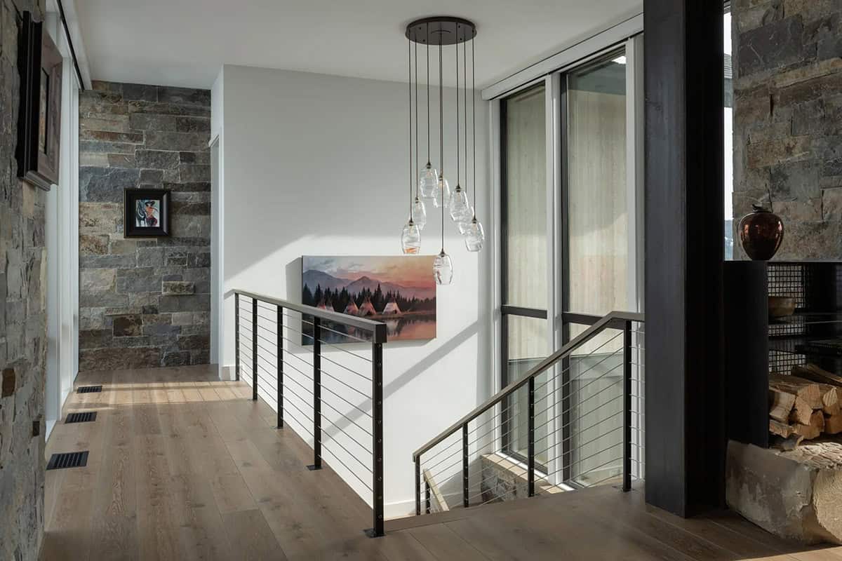 mountain home entry with a staircase