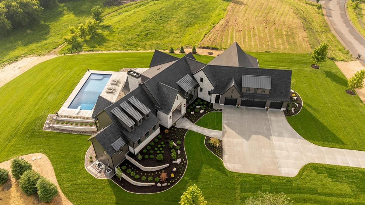 rambler style house exterior aerial view